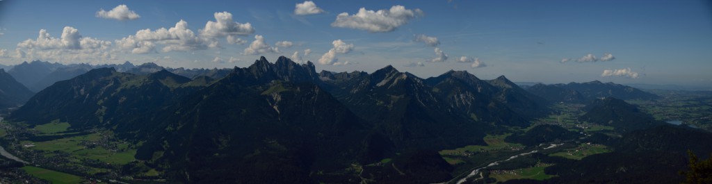 Blick nach Süden auf die Tannheimer Berge