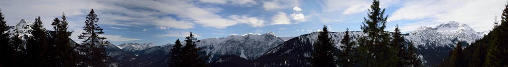 Panorama nach Süden von Gaichtspitze bis zur Leilachspitze